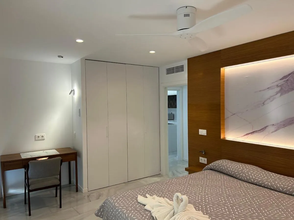 Smile Cavana Apartments Nerja