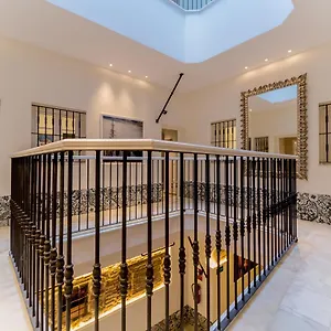 https://suite-capitn-2.hotelsincadiz.net